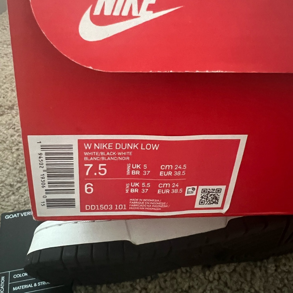 Nike dunks! - Picture 6 of 10